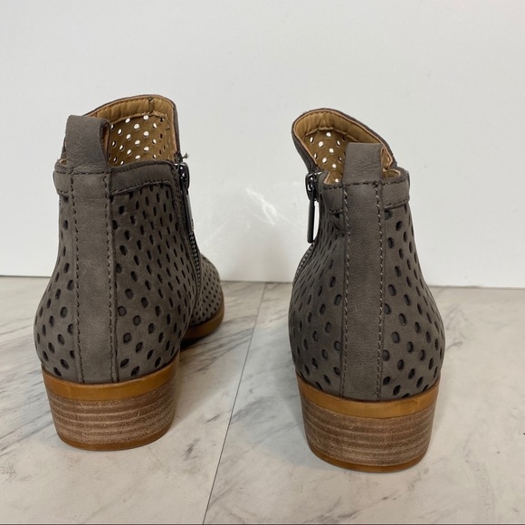 Lucky Brand Basel Laser Cut Leather Gray Bootie 6M - Picture 4 of 12